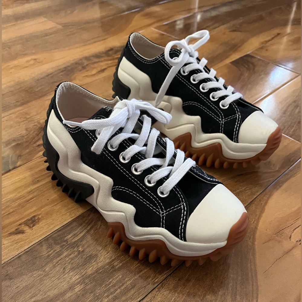 Converse Run Star Motion Ox Black and White, size 6 / 3.5 unisex